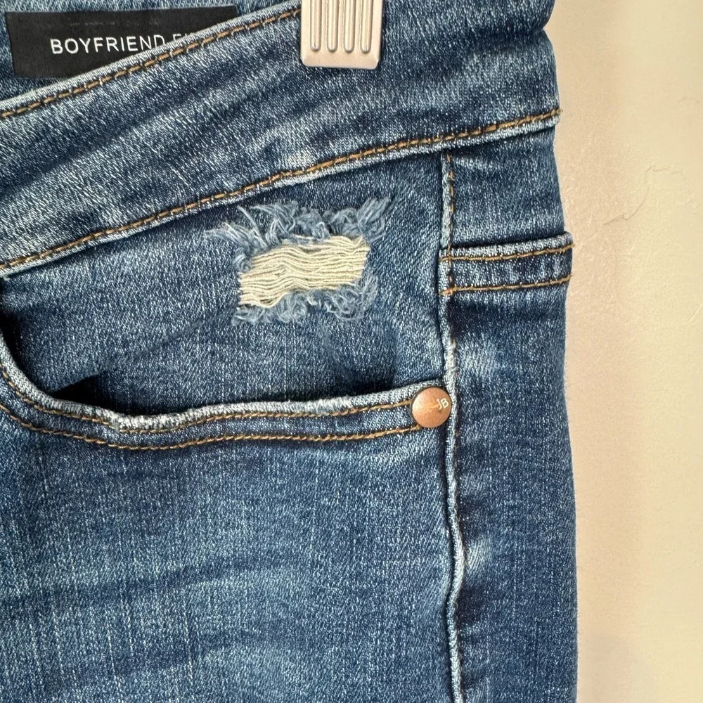 Judy Blue Boyfriend Fit Jean Size 11/30 JB88305 Destroyed Stretch Denim Mid Rise